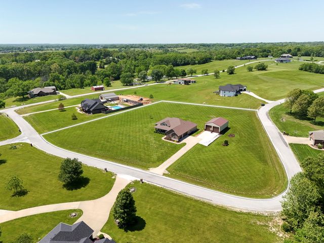 1712 S Songbird Circle, Nixa, MO 65714