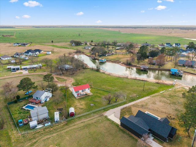 306 Lazy Cane Ranch Road, Trinidad, TX 75163