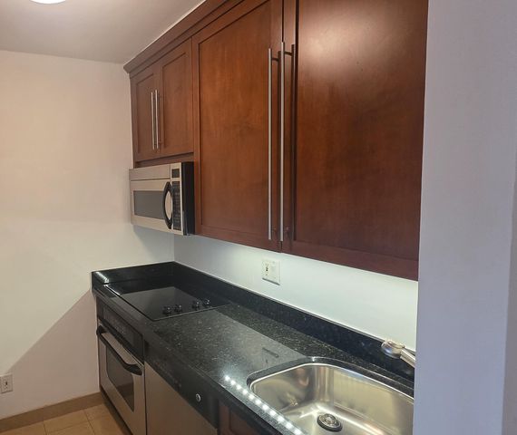 3589 S Ocean Boulevard L12, South Palm Beach, FL 33480