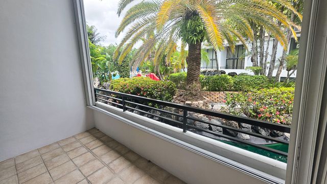 3589 S Ocean Boulevard L12, South Palm Beach, FL 33480
