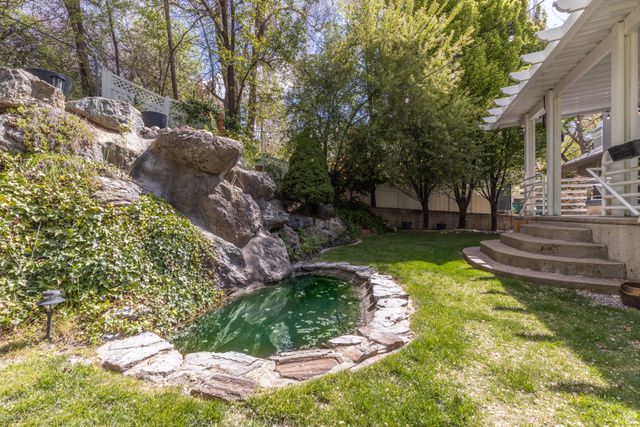 2573 E KAYS CREEK DR, Layton, UT 84040