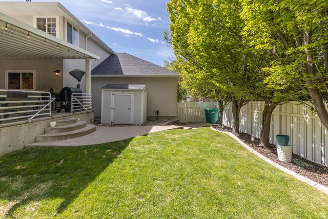 2573 E KAYS CREEK DR, Layton, UT 84040