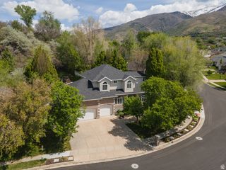 2573 E KAYS CREEK DR, Layton, UT 84040