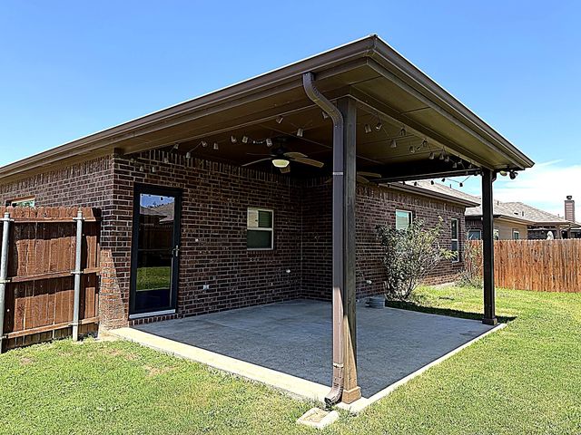 1800 Potrillo Lane, Fort Worth, TX 76131