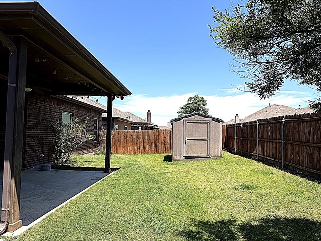 1800 Potrillo Lane, Fort Worth, TX 76131
