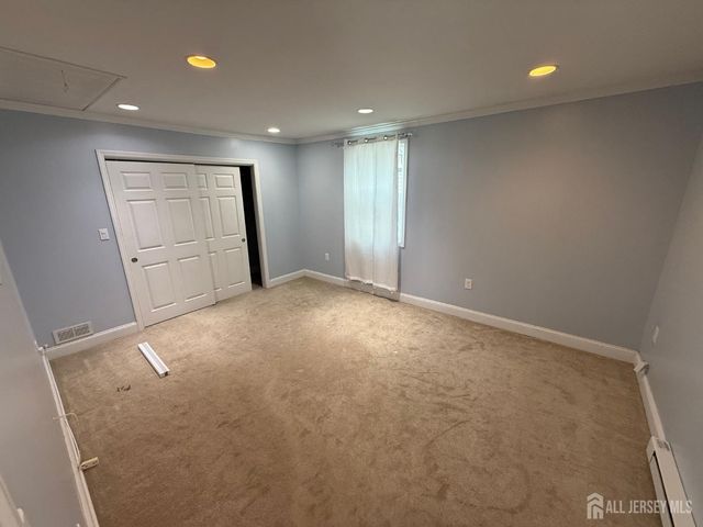 35 Maplewood Avenue, Colonia, NJ 07067