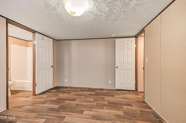 374 Bill Bennett Road, Johnson City, TN 37604