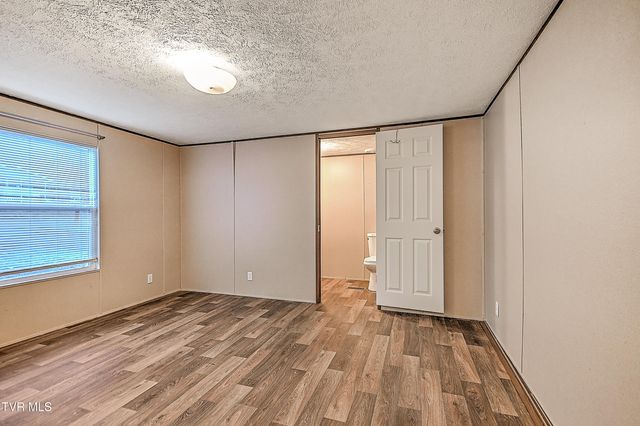 374 Bill Bennett Road, Johnson City, TN 37604