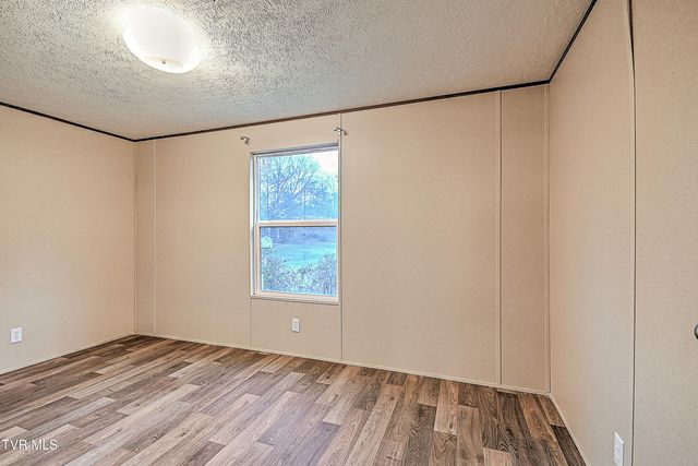 374 Bill Bennett Road, Johnson City, TN 37604