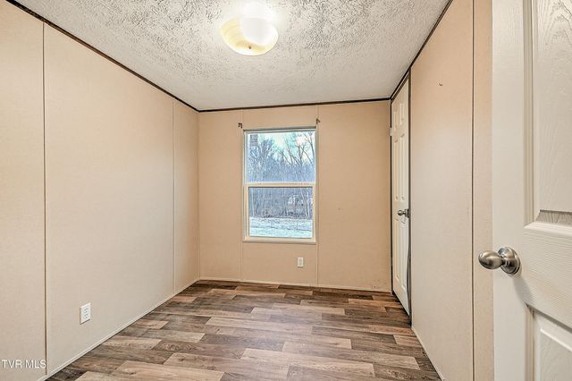 374 Bill Bennett Road, Johnson City, TN 37604