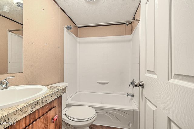 374 Bill Bennett Road, Johnson City, TN 37604