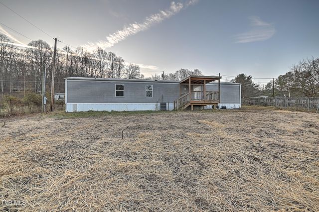 374 Bill Bennett Road, Johnson City, TN 37604