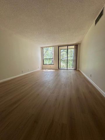 6751 N University Drive 312, Tamarac, FL 33321