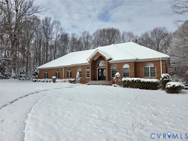 239 Jennings Rd, Cartersville, VA 23027