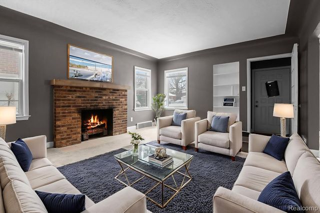 16709 Lindsay Street, Detroit, MI 48235