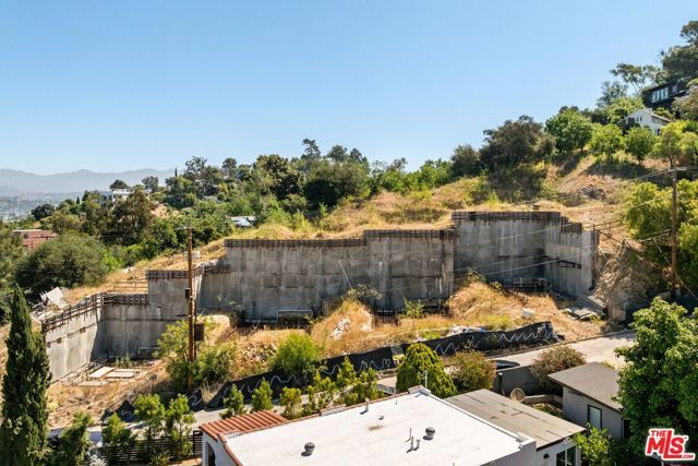2350 N Lake Shore Avenue, Los Angeles, CA 90039