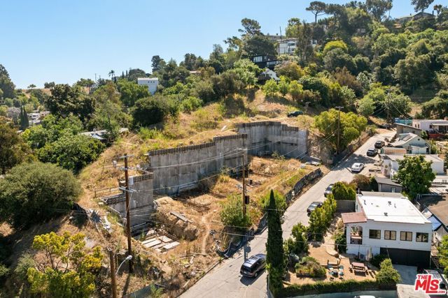 2350 N Lake Shore Avenue, Los Angeles, CA 90039