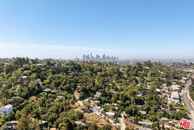 2350 N Lake Shore Avenue, Los Angeles, CA 90039