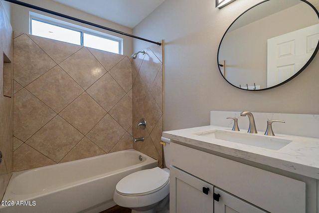 3523 W DETROIT Street, Chandler, AZ 85226