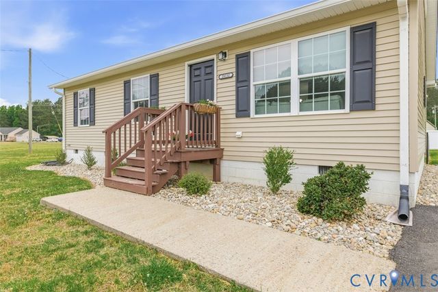 29232 Meadowview Dr, Waverly, VA 23890