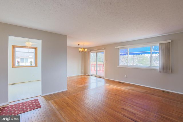 3 VEITCH CT, Baltimore, MD 21236