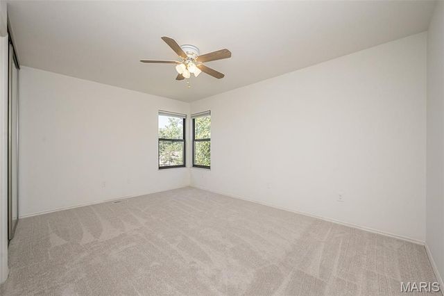 440 Meramec Way, St Charles, MO 63303