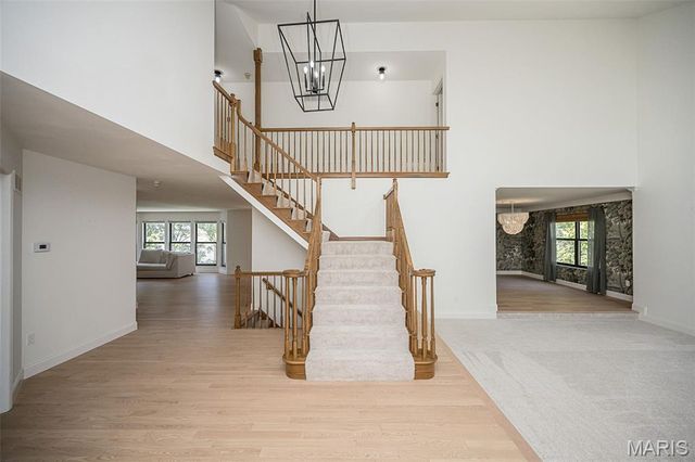 440 Meramec Way, St Charles, MO 63303
