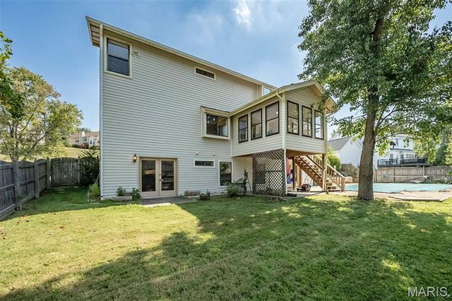 440 Meramec Way, St Charles, MO 63303