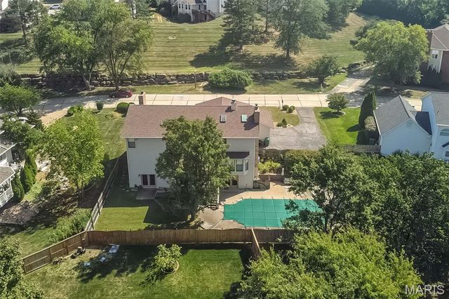 440 Meramec Way, St Charles, MO 63303