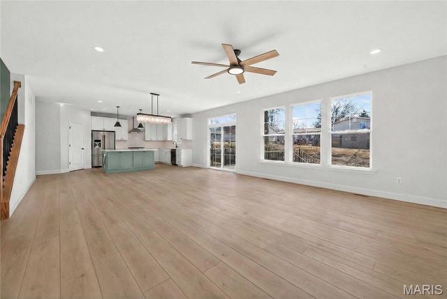 537 Ryehill Drive, St Peters, MO 63376