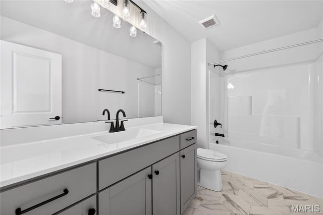 537 Ryehill Drive, St Peters, MO 63376