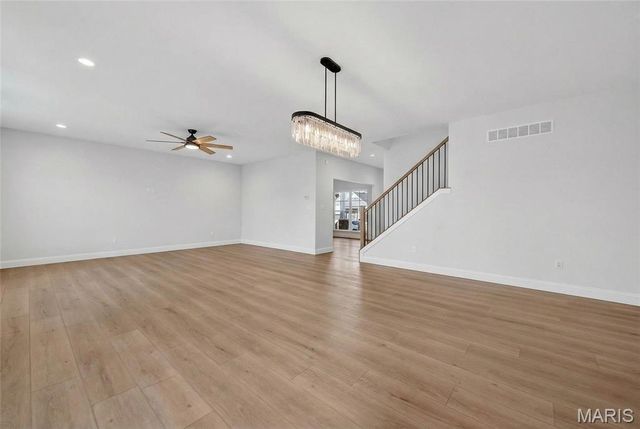 537 Ryehill Drive, St Peters, MO 63376