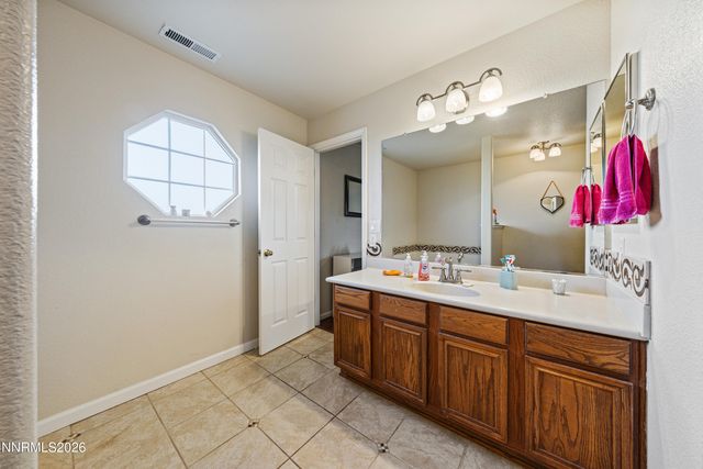 18235 Pin Oak Court, Reno, NV 89508