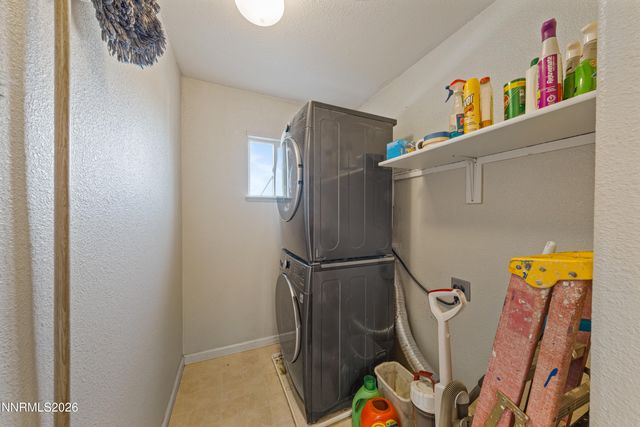 18235 Pin Oak Court, Reno, NV 89508