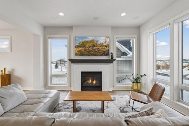 6381 Harvest Trail, Chaska, MN 55318