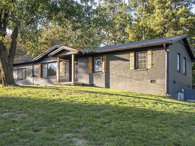 216 Gardendale Dr, Columbia, TN 38401