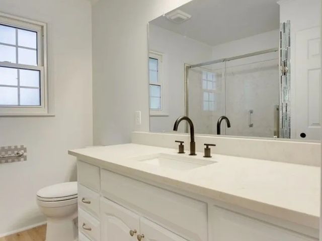 216 Gardendale Dr, Columbia, TN 38401