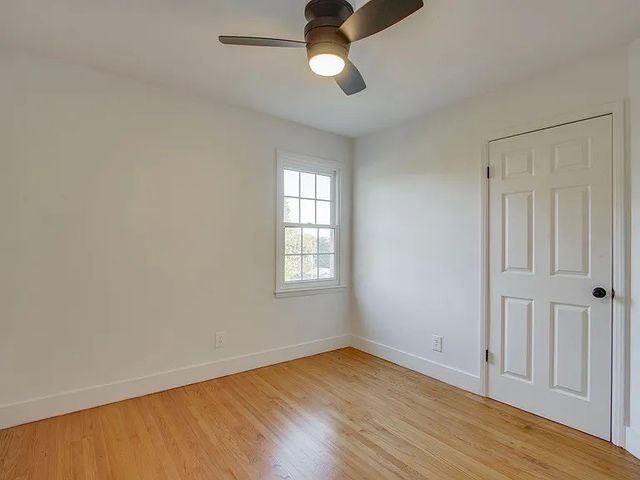 216 Gardendale Dr, Columbia, TN 38401