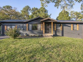 216 Gardendale Dr, Columbia, TN 38401