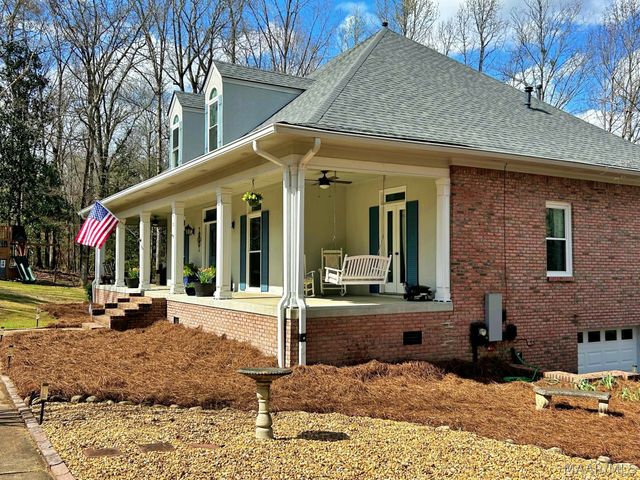 37 Olympic Drive, Wetumpka, AL 36093