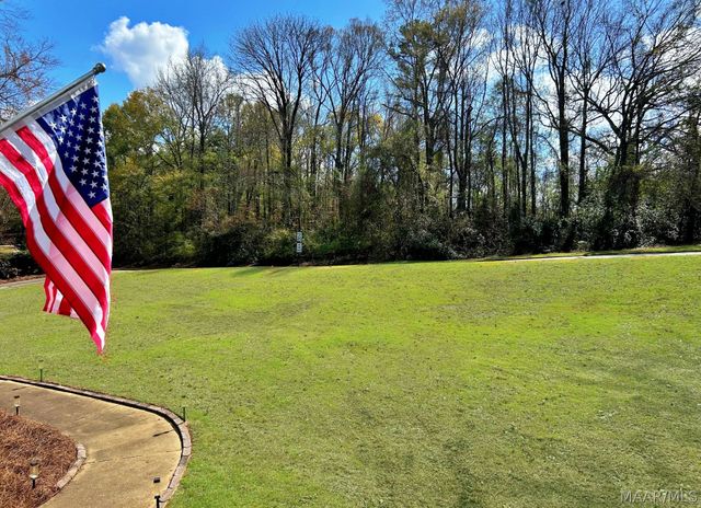 37 Olympic Drive, Wetumpka, AL 36093