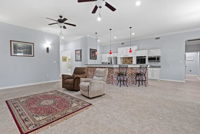 1223 Pine St, Kilgore, TX 75662