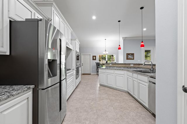 1223 Pine St, Kilgore, TX 75662