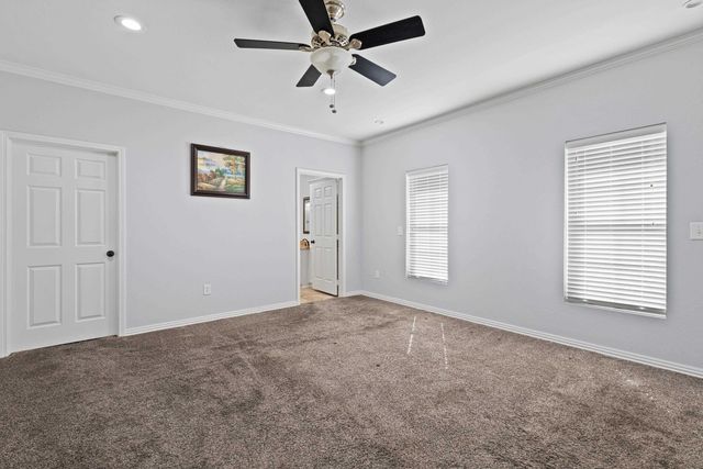 1223 Pine St, Kilgore, TX 75662