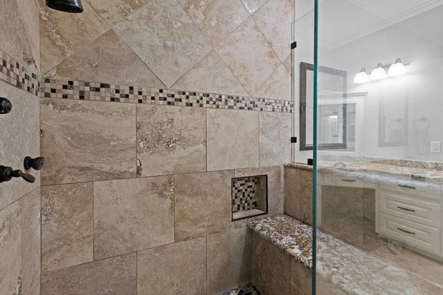 1223 Pine St, Kilgore, TX 75662