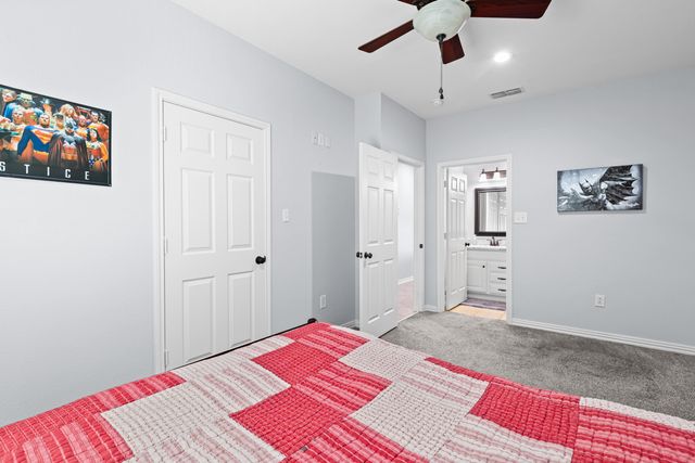1223 Pine St, Kilgore, TX 75662