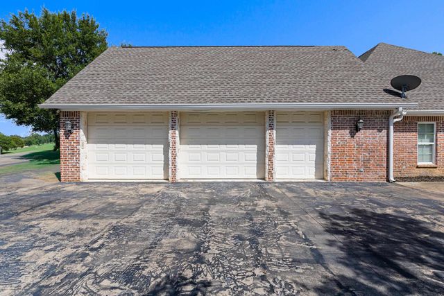1223 Pine St, Kilgore, TX 75662