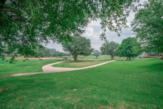 1223 Pine St, Kilgore, TX 75662