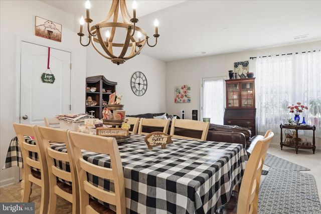 25 SULLYRUTH CT, Bunker Hill, WV 25413