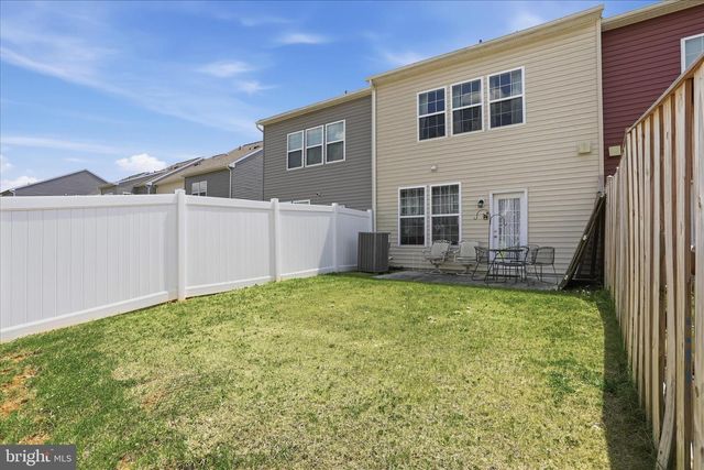 25 SULLYRUTH CT, Bunker Hill, WV 25413
